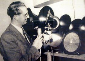 Міжнародна виставка по радіомовленню MEVRO   Після захоплення влади комуністами в 1948 році Чехословацька радіо було націоналізовано