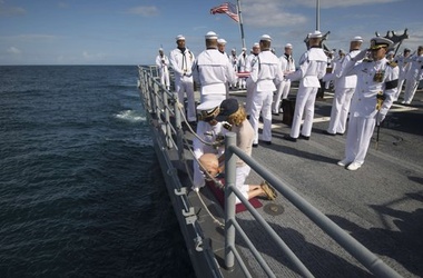 15 вересня 2012, 2:46 Переглядів:   Церемонія пройшла з усіма військовими почестями, фото Reuters