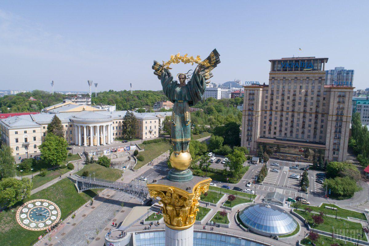 Журналісти вирушили в Карпати, щоб дізнатися, що чекає Україну в 2019 році