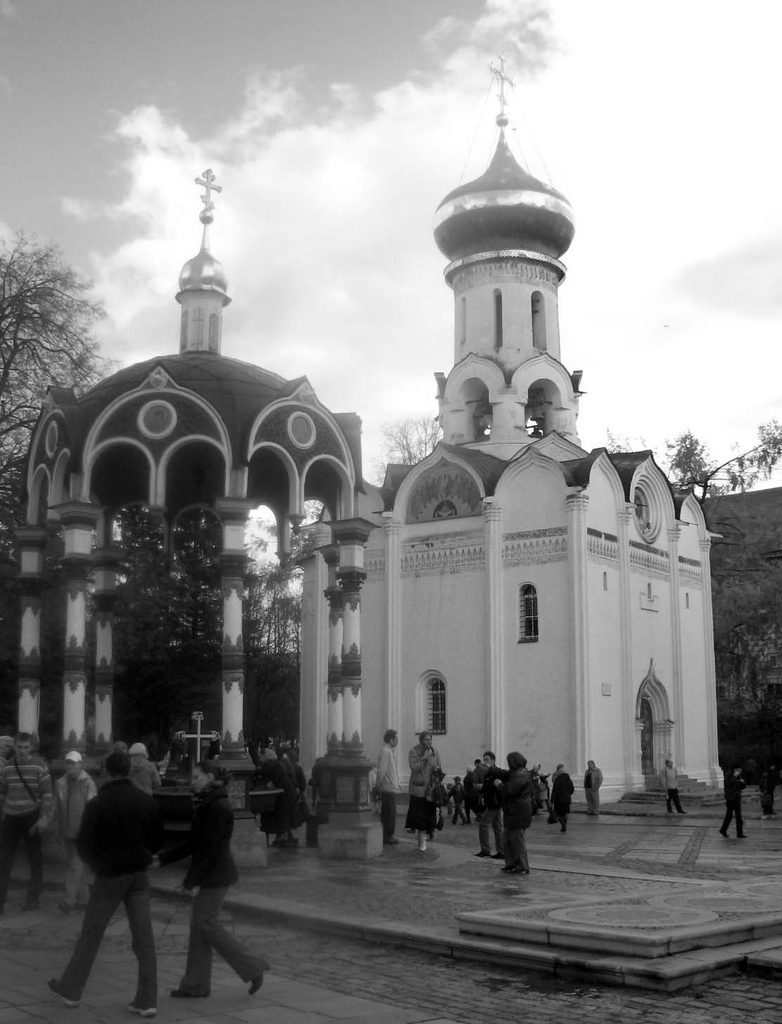 В даний час в церкві зберігаються мощі Антонія Радонезького (намісник лаври в 1831-1877 рр)