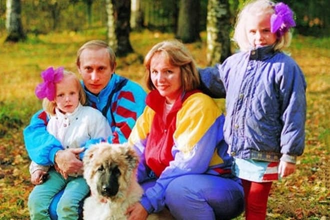 Приватне життя дочок Путіна, як і самого президента РФ, ретельно охороняється і не піддається розголосу