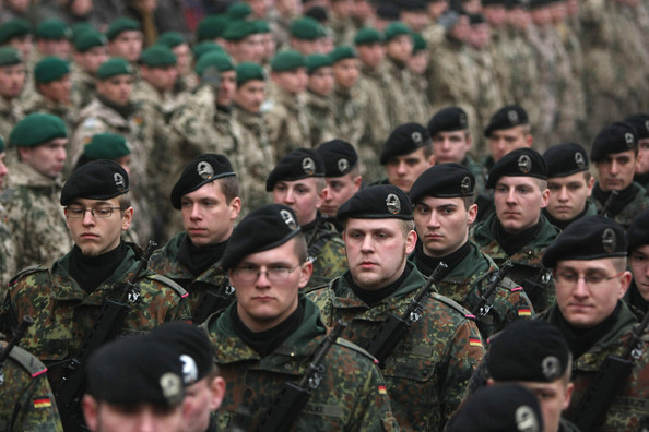 Бере є частиною уніформи багатьох військових підрозділів армій світу