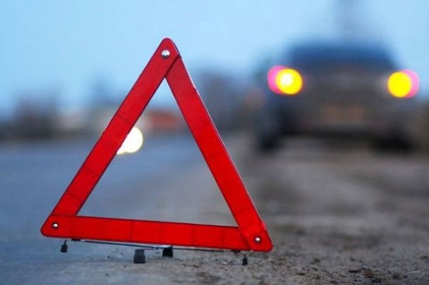 Зіткнення вантажівки і мікроавтобуса Конотоп-Одеса сталося сьогодні вночі в Великомихайлівському районі