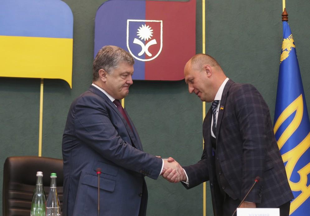 Лозовий призначений головою Хмельницької обласної державної адміністрації з терміном випробування один місяць