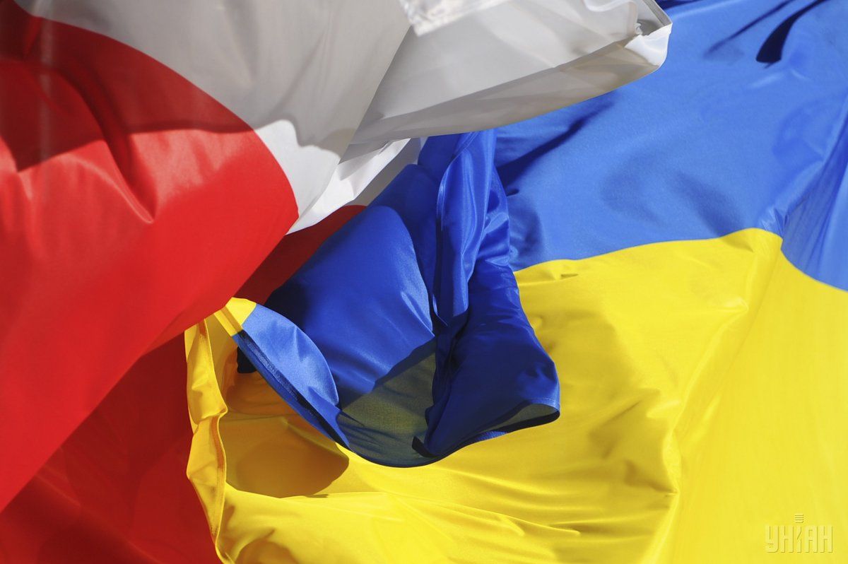 Свідомо чи несвідомо, але своїми діями і висловлюваннями вони розпалюють нетерпимість, - наголошується в заяві