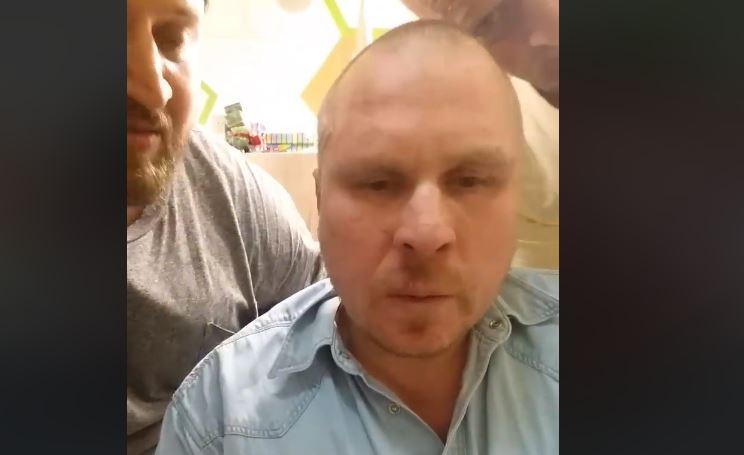 На місце події прибули правоохоронці, проте про подальшу долю чоловіка поки нічого не відомо