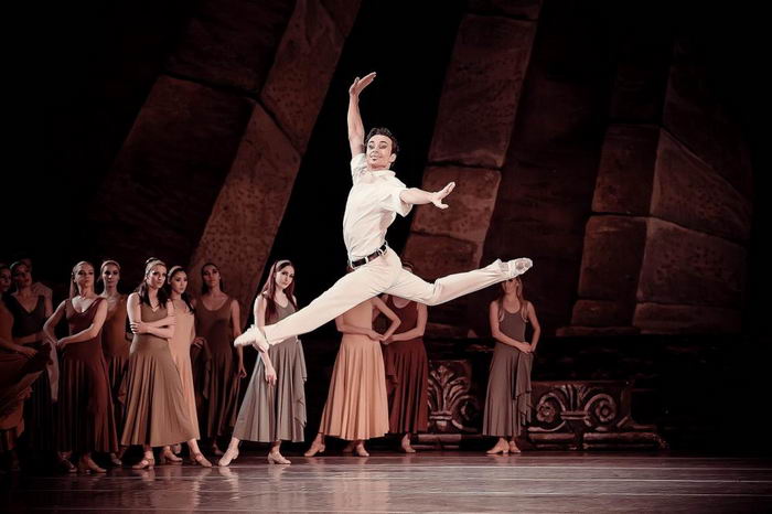 В Оперному театрі відбудеться один безкоштовний показ балету Національної опери України «Грек Зорба» з нагоди Національного свята Греції «Дня ОХИ»