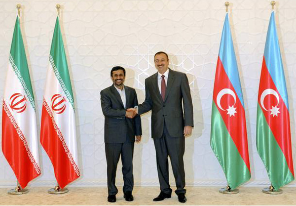 У далекій перспективі ж стабільні взаємини між Баку і Тегераном бачаться на шляху становлення в обох державах демократичних режимів, здатних вирішувати всі проблеми за допомогою міжнародного права