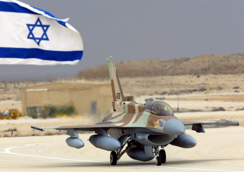 ВПС Армії Оборони Ізраїлю   Площа аеродромів, разом зі службовими приміщеннями, становить 74000 квадратних кілометрів