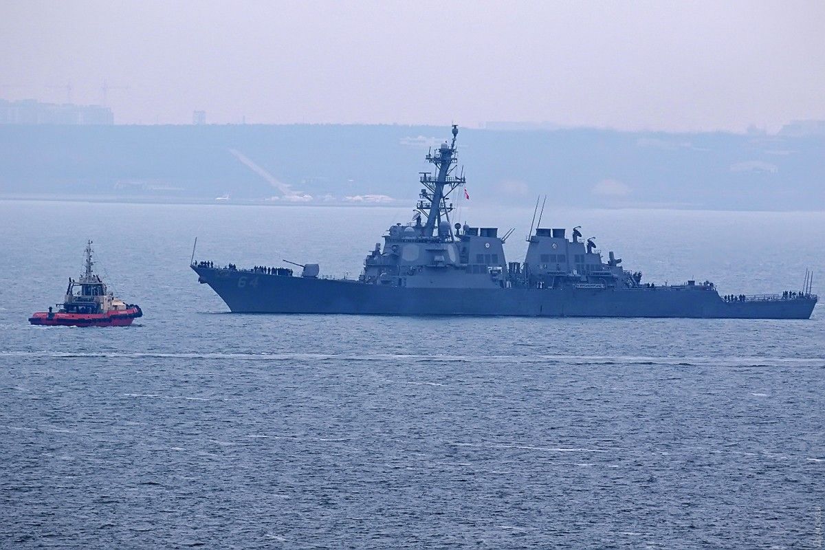Есмінець США несе на борту бойової ракетний потенціал всього Чорноморського флоту РФ, підкреслив командувач ВМС України