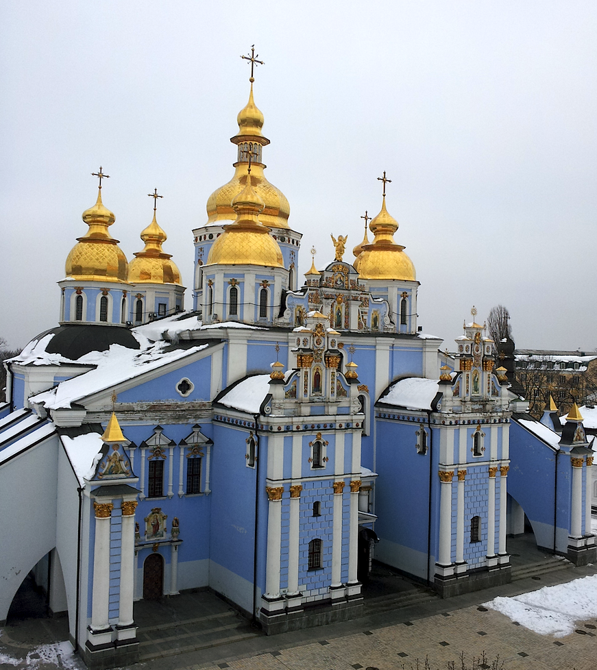 Саме в Михайлівський його і привезли для поховання після смерті в 1113 році в княжому палаці в Вишгороді