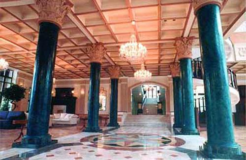 «Краще б робочим віддали», - нарікає Лецин