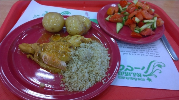 Дивує велика кількість різноманітних фруктових і овочевих соків