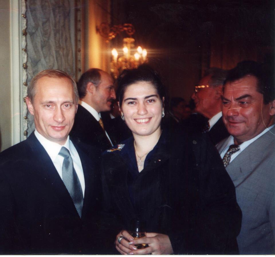 У мене є мета бути общестенно-політичним діячем в Росії, і всьому, чому я вчуся в політиці і житті, я вчуся у Олексадра Григоровича Лукашенка