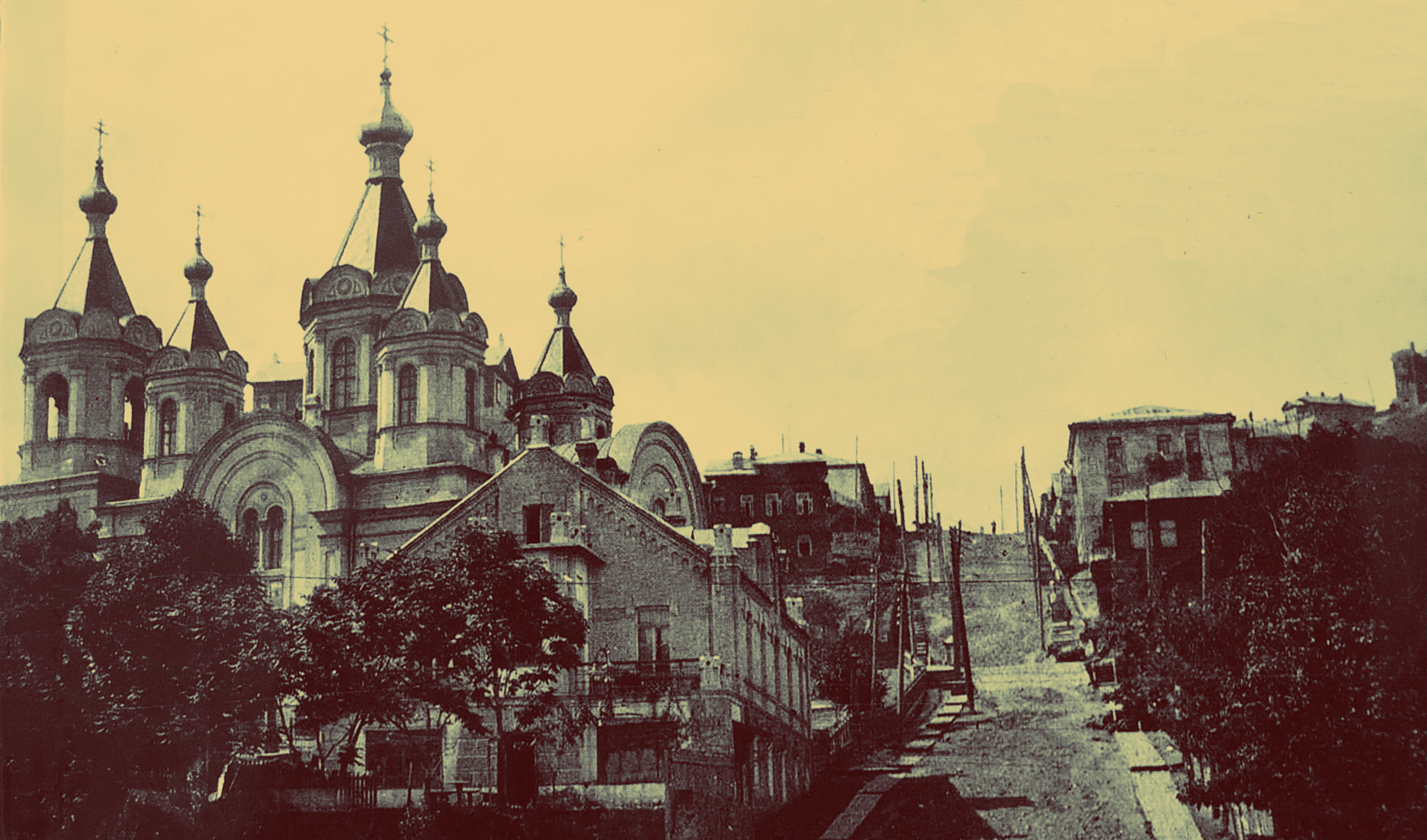 Широкова і було визнано, що «фундамент не задовольняє своєму призначенню як по слабкості кладки, так і по незручності займаної ним місцевості»