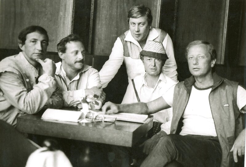 Так, я писав естрадним акторам тексти, але сам навіть не думав про те, що буду виступати на сцені самостійно