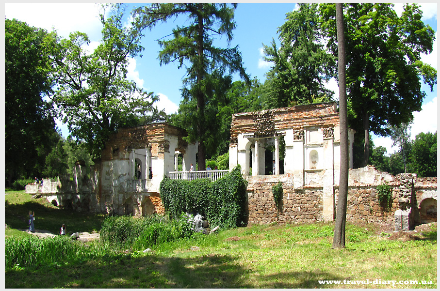 Там дуже красиво і цікаво