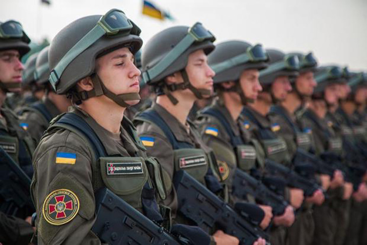 Однак у військового командування, по всій видимості, вже є відповіді на ці питання - недарма буквально днями пролунали заяви про те, що непогано б відкатати частини Національної Гвардії на реальних бойових діях