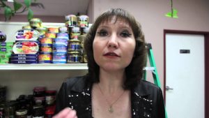 У середу кілька слов'янських магазинів і аптек в Сакраменто зазнали серії рейдів правоохоронних органів, які шукали там нелегальні фармацевтичні товари та одяг іноземного виробництва