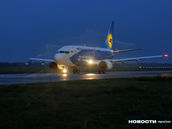 Так, в травні аеропорт Жуляни теж запрошував любителів і професіоналів на зйомку зі злітної смуги