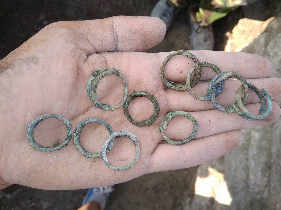 На території Старого замку в Кам'янці-Подільському археологи виявили два жіночих поховання часів Київської Русі