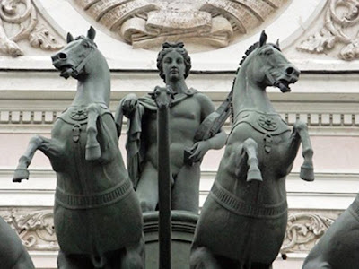 Патріарх Алексій і «дружина Горбачова» були згадані серед присутніх на відкритті Великого театру після реконструкції Від редакції