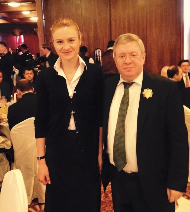 Статс-секретар, заступник голови Центрального банку (ЦБ) Олександр Торшин покинув свій пост у зв'язку з виходом на пенсію,   йдеться   в повідомленні на сайті фінансового регулятора