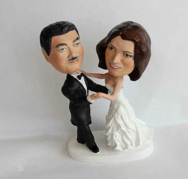 Ще один цікавий варіант для подарунка на першу річницю весілля - авторські ляльки