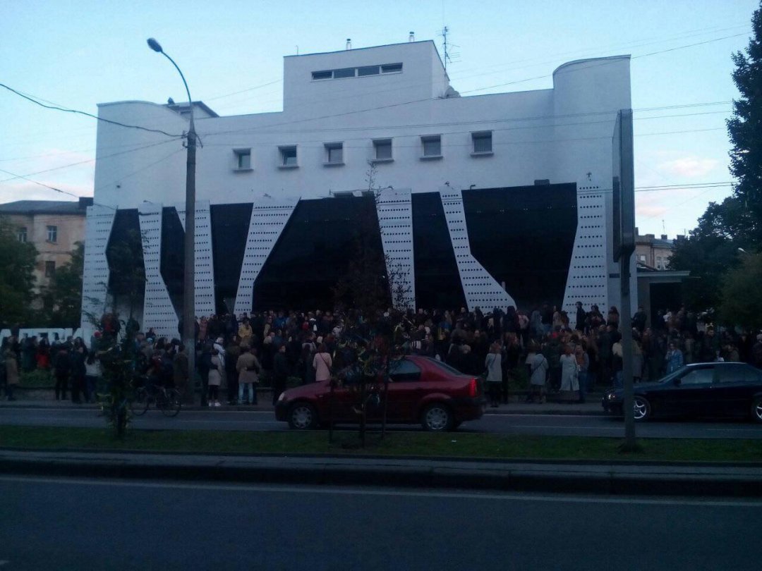 У Львові активісти заблокували клуб «Малевич», де запланований концерт Сергія Бабкіна, колишнього фронтмена групи 5nizza