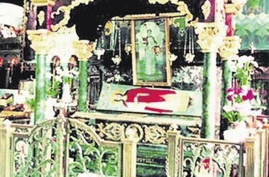 22 квітня 2011, 10:34 Переглядів:   Мощі святої великомучениці Варвари виліковують жіночі хвороби і обіцяють удачу в шлюбі