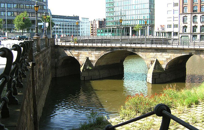 Золленбрюке, найстаріший міст Гамбурга, побудований в 17 столітті