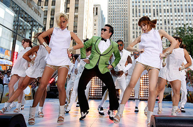 3 січня 2013, 17:44 Переглядів:   Фраза Gangnam Style дуже популярна в англійській мові