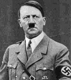 Адольф Гітлер, фото: відкритий джерело   Не всі пам'ятають, що спочатку і сам Адольф Гітлер виступав проти проведення Олімпіади - фюрер був переконаний, що для німецьких атлетів «принизливо змагатися з неарійцями»