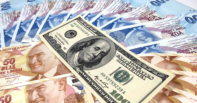 Валютна криза в Туреччині продовжує набирати обертів, незважаючи на повідомлення про екстрену допомогу Катару на 15 млрд доларів
