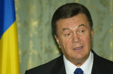 26 березня 2011, 12:52 Переглядів:   Янукович кличе свого в'єтнамського колегу в гості