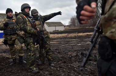 25 грудня 2014 року, 8:47 Переглядів:   Українські військові подолжают потрапляти під обстріл