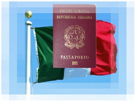 Італійська Республіка має переваги на підставі більш тривалого членства в ЄС, ніж країни Східної Європи, тому і   італійське громадянство   користується особливою популярністю