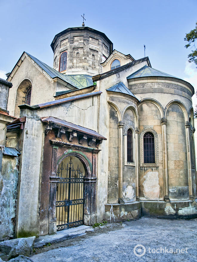 Де знаходиться Вірменський собор: на вулиці Вірменській 7-13