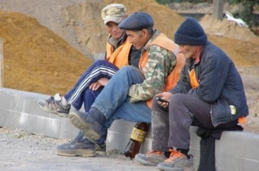 18 листопада 2011, 13:33 Переглядiв:   Росія депортує таджицьких мігрантів