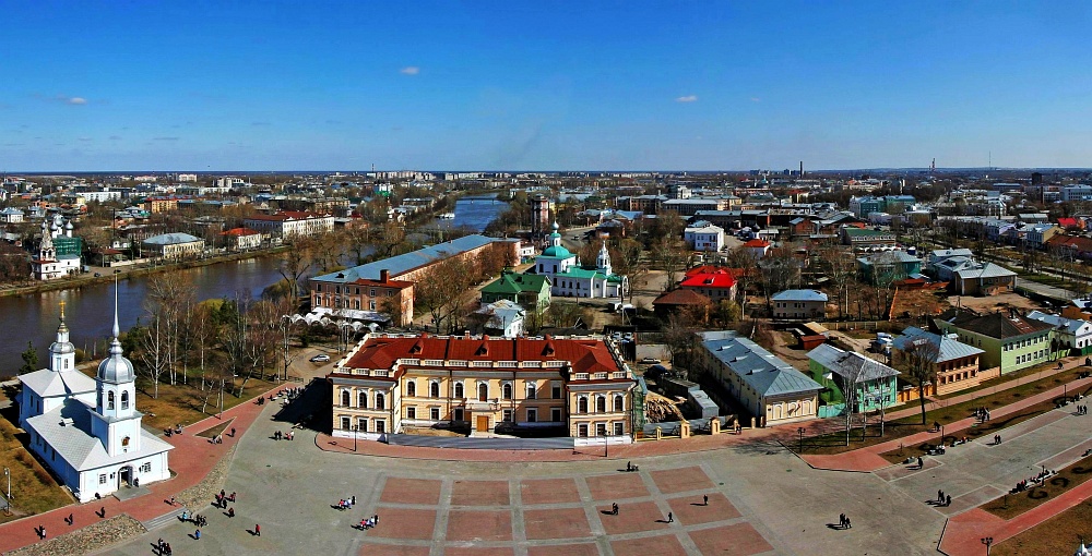 Вологда - один з найстаріших російських міст, столиця Російської Півночі і центр розвитку північної культури
