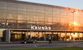 Аеропорт Каунас (IATA: KUN) - знаходиться біля селища Кармелава, в 13 км