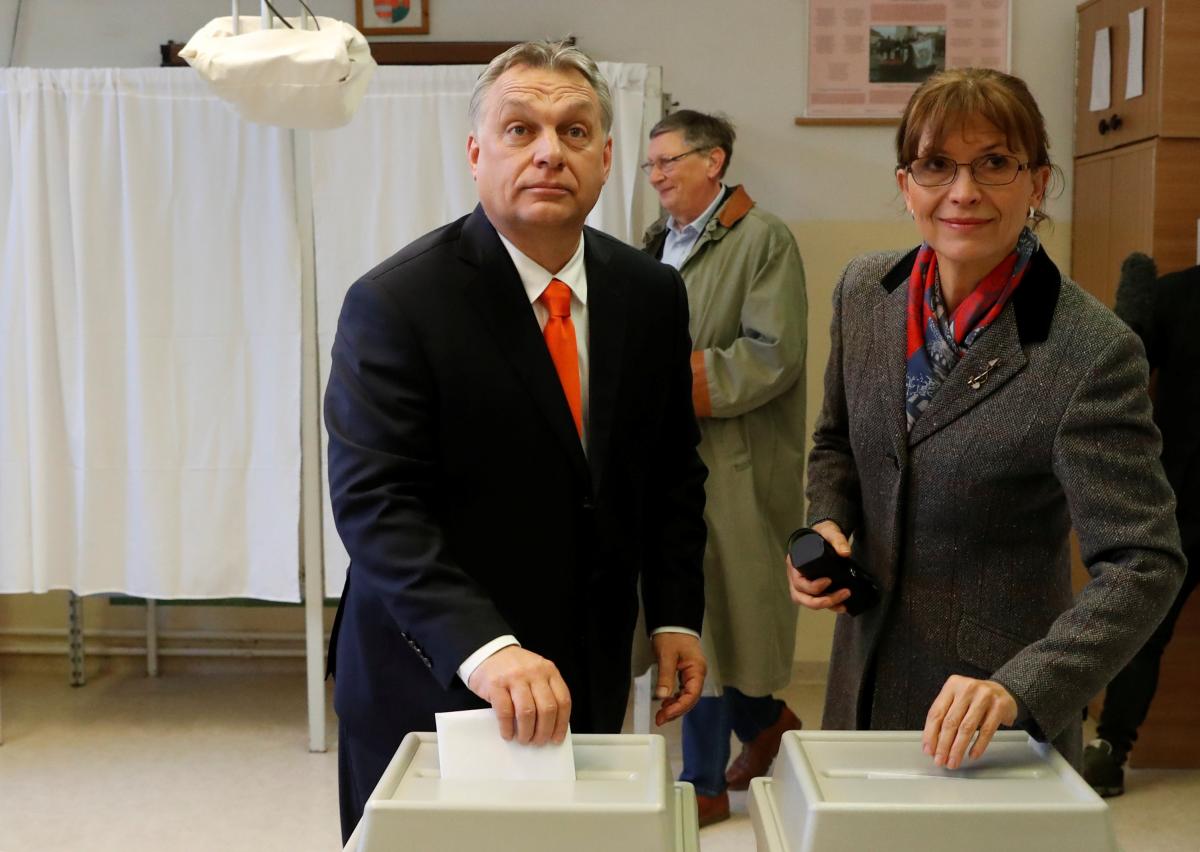 14:31 08 квітня 2018   світ   652   Партія правоконсервативного прем'єр-міністра Віктора Орбана може розраховувати на абсолютну більшість