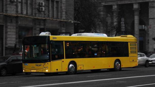 16 лютого 2018, 12:54 Переглядів:   Автобуси тимчасово не їздитимуть Хрещатиком