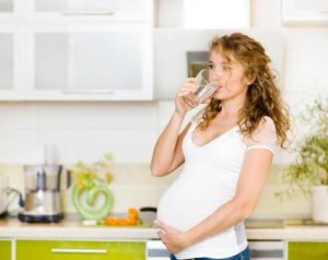 чому вагітним не можна пити газовані напої