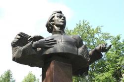 Пам'ятник Михайлу Сеспель: