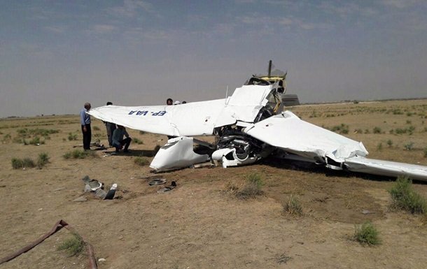 Відзначається, що літак зазнав аварії під час тренувального польоту в районі міста Дізфуль, де знаходиться авіаційна база
